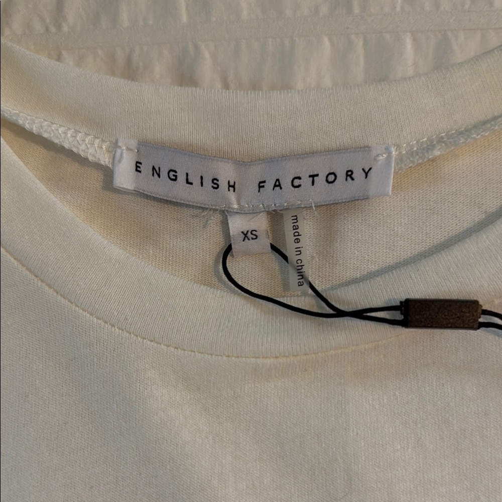 English Factory Bell Sleeve Blouse XS from Tuckernuck- NWT - Picture 3 of 3